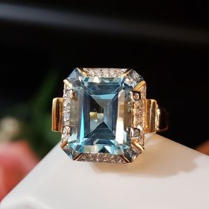 Stunning! Solid 10kt Y Gold Natural Gems